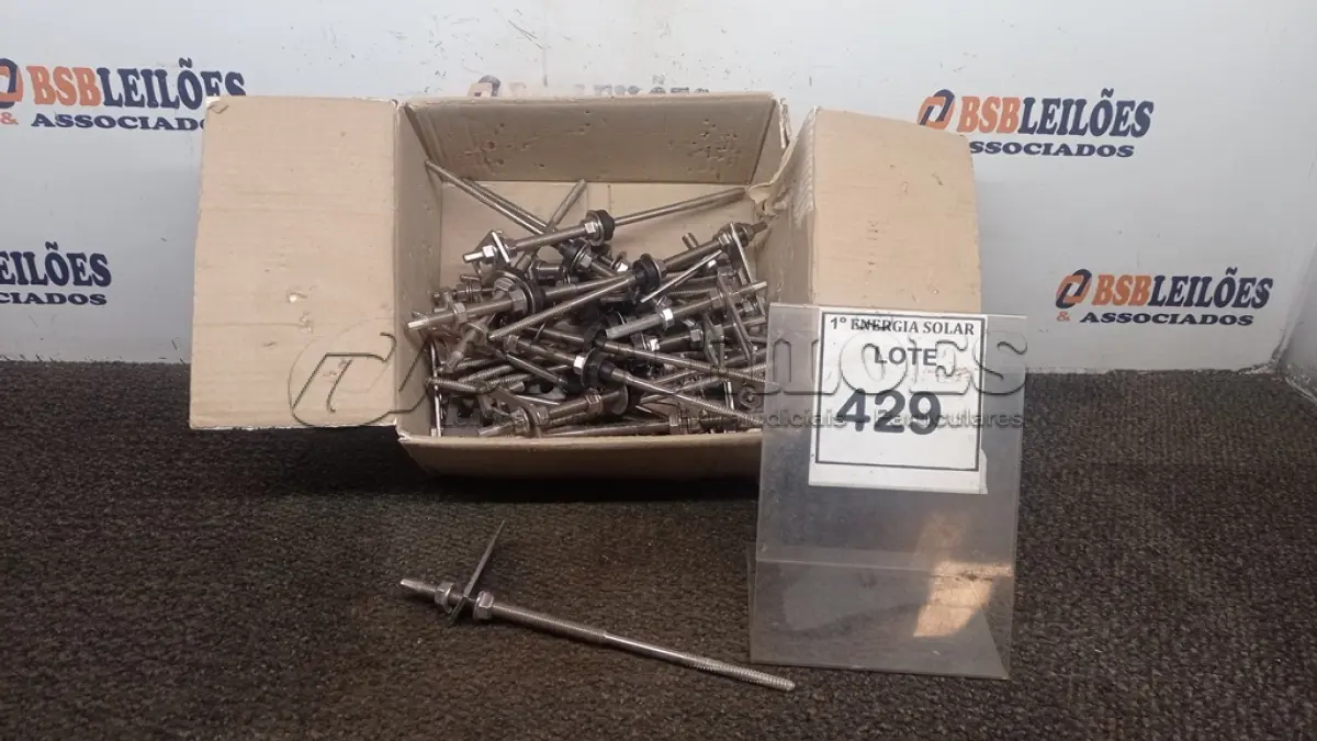 LOTE 429 - 01 CAIXA COM PARAFUSOS DE FIXAÇÃO METÁLICO M10 X 250MM AÇO INOX.  (NO ESTADO) ATENÇÃO! FAZER A VISITAÇÃO ANTES DE ARREMATAR, NÃO SABEMOS SE FUNCIONA, LEILÃO NÃO TEM GARANTIA E NEM DEVOLUÇÃO, SUJEITO A POSSÍVEIS AVARIAS VISÍVEIS/OCULTAS E/OU 