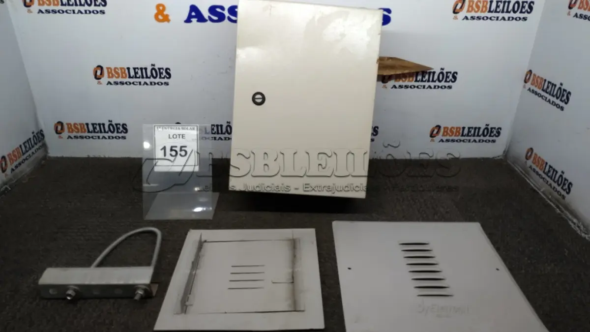 LOTE 155 - 01 QUADRO ELÉTRICO. (NO ESTADO) ATENÇÃO! FAZER A VISITAÇÃO ANTES DE ARREMATAR, NÃO SABEMOS SE FUNCIONA, LEILÃO NÃO TEM GARANTIA E NEM DEVOLUÇÃO, SUJEITO A POSSÍVEIS AVARIAS VISÍVEIS/OCULTAS E/OU AUSÊNCIA DE COMPONENTES.
