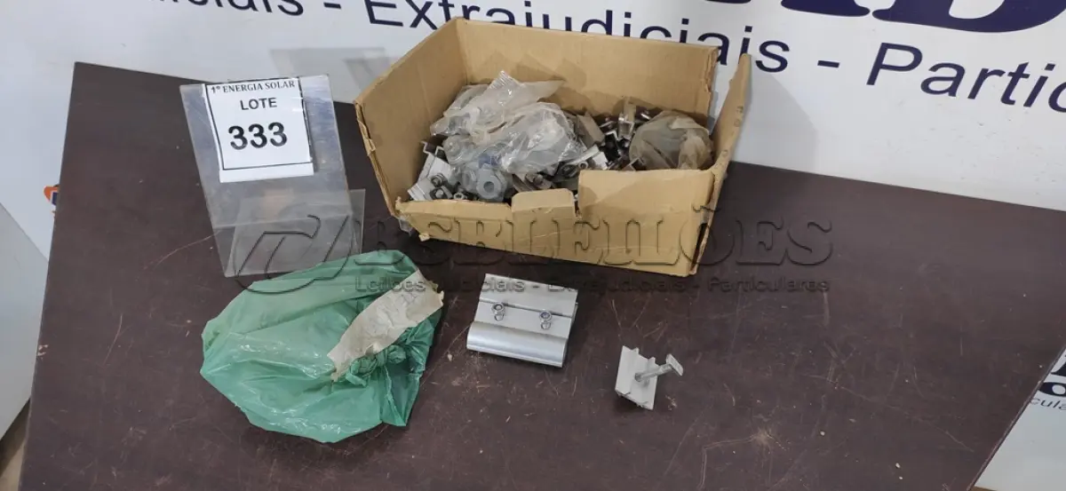 LOTE 333 - 01 CAIXA COM TERMINAIS INTERMEDIÁRIOS. (NO ESTADO) ATENÇÃO! FAZER A VISITAÇÃO ANTES DE ARREMATAR, NÃO SABEMOS SE FUNCIONA, LEILÃO NÃO TEM GARANTIA E NEM DEVOLUÇÃO, SUJEITO A POSSÍVEIS AVARIAS VISÍVEIS/OCULTAS E/OU AUSÊNCIA DE COMPONENTES.