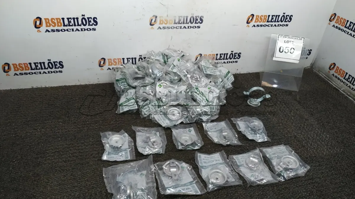 LOTE 050 - 01 LOTE COM ABRAÇADEIRAS COPO 1/2. (NO ESTADO) ATENÇÃO! FAZER A VISITAÇÃO ANTES DE ARREMATAR, NÃO SABEMOS SE FUNCIONA, LEILÃO NÃO TEM GARANTIA E NEM DEVOLUÇÃO, SUJEITO A POSSÍVEIS AVARIAS VISÍVEIS/OCULTAS E/OU AUSÊNCIA DE COMPONENTES.