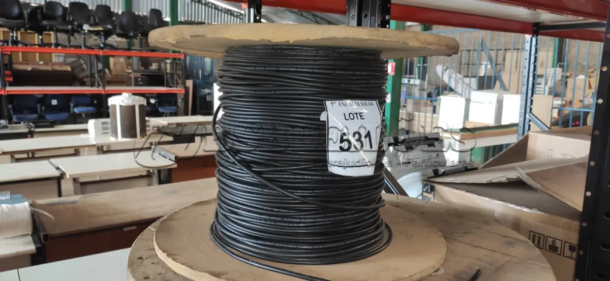LOTE 531 - 01 CARRETEL DE CABO FOTOVOLTAICO PRETO PARA PAINEL SOLAR 6MM. (NO ESTADO) ATENÇÃO! FAZER A VISITAÇÃO ANTES DE ARREMATAR, NÃO SABEMOS SE FUNCIONA, LEILÃO NÃO TEM GARANTIA E NEM DEVOLUÇÃO, SUJEITO A POSSÍVEIS AVARIAS VISÍVEIS/OCULTAS