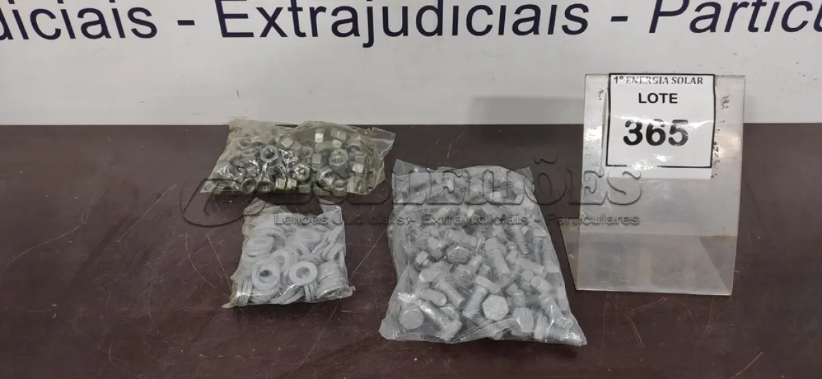 LOTE 365 - 01 CAIXA COM KIT FIXADOR ½. (NO ESTADO) ATENÇÃO! FAZER A VISITAÇÃO ANTES DE ARREMATAR, NÃO SABEMOS SE FUNCIONA, LEILÃO NÃO TEM GARANTIA E NEM DEVOLUÇÃO, SUJEITO A POSSÍVEIS AVARIAS VISÍVEIS/OCULTAS E/OU 