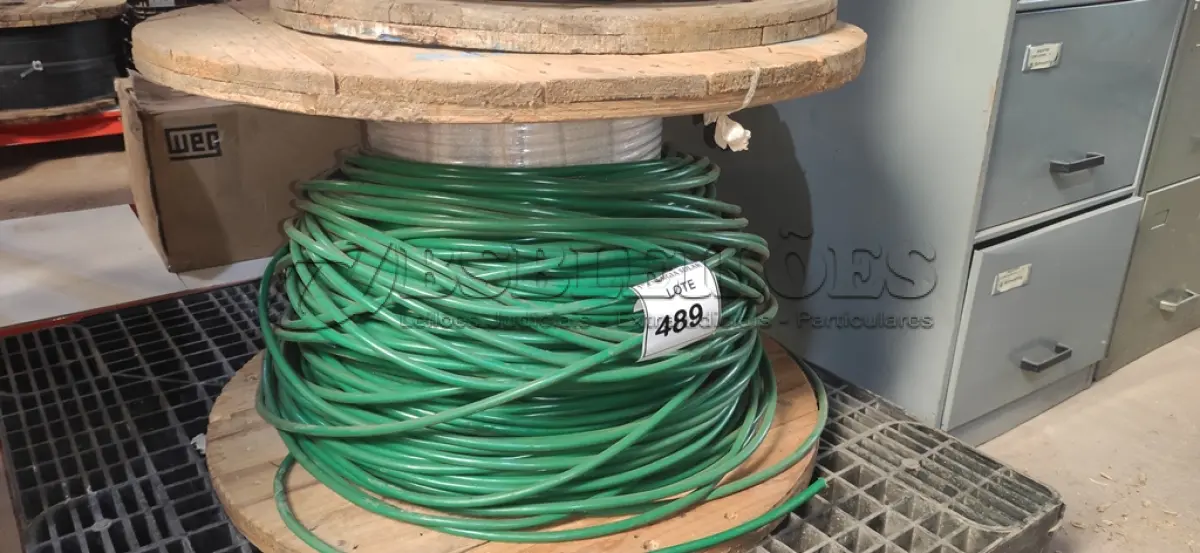 LOTE 489 - 96M DE FIO DE COBRE VERDE 0,25MM. (NO ESTADO) ATENÇÃO! FAZER A VISITAÇÃO ANTES DE ARREMATAR, NÃO SABEMOS SE FUNCIONA, LEILÃO NÃO TEM GARANTIA E NEM DEVOLUÇÃO, SUJEITO A POSSÍVEIS AVARIAS VISÍVEIS/OCULTAS