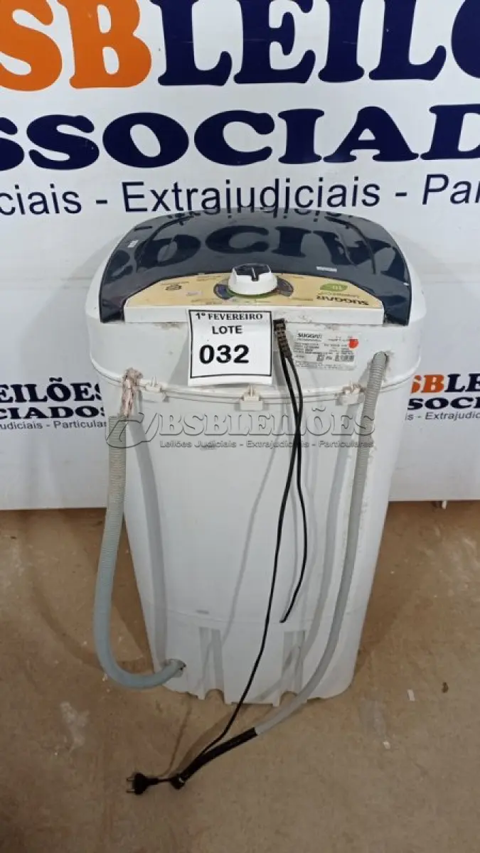 LOTE 032 - 01 TANQUINHO DE LAVAR 10KG 220V MARCA SUGGAR. (NO ESTADO) ATENÇÃO! FAZER A VISITAÇÃO ANTES DE ARREMATAR, NÃO SABEMOS SE FUNCIONA, LEILÃO NÃO TEM GARANTIA E NEM DEVOLUÇÃO, SUJEITO A POSSÍVEIS AVARIAS VISÍVEIS/OCULTAS E/OU AUSÊNCIA DE COMPONENTES.