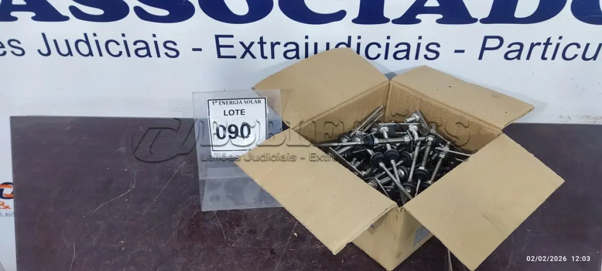 LOTE 090 - 01 CAIXA COM PARAFUSOS DE FIXAÇÃO METÁLICO M10 X 250MM AÇO INOX.  (NO ESTADO) ATENÇÃO! FAZER A VISITAÇÃO ANTES DE ARREMATAR, NÃO SABEMOS SE FUNCIONA, LEILÃO NÃO TEM GARANTIA E NEM DEVOLUÇÃO, SUJEITO A POSSÍVEIS AVARIAS VISÍVEIS/OCULTAS E/OU AUSÊNCIA DE COMPONENTES.