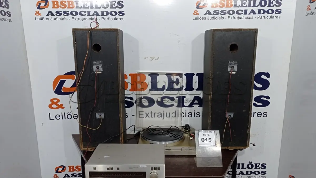 LOTE 015 - 01 TOCA DISCO MODELO DS40 MARCA GRADIENTE E 01 TUNNER MODULAR MARCA GRADIENTE COM 02 CAIXAS MODELO VOLCANIC MARCA GRADIENTE. (NO ESTADO) ATENÇÃO! FAZER A VISITAÇÃO ANTES DE ARREMATAR, NÃO SABEMOS SE FUNCIONA, LEILÃO NÃO TEM GARANTIA E NEM DEVOLUÇÃO, SUJEITO A POSSÍVEIS AVARIAS VISÍVEIS/OCULTAS E/OU AUSÊNCIA DE COMPONENTES.