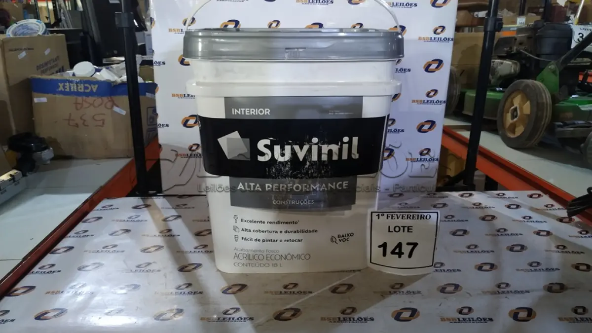 LOTE 147 - 01 BALDE DE TINTA ACRÍLICO ECONÔMICO INTERIOR 18L NA COR FOSCO BRANCO MARCA SUVINIL. (NO ESTADO) ATENÇÃO! FAZER A VISITAÇÃO ANTES DE ARREMATAR, NÃO SABEMOS SE FUNCIONA, LEILÃO NÃO TEM GARANTIA E NEM DEVOLUÇÃO, SUJEITO A POSSÍVEIS AVARIAS VISÍVEIS/OCULTAS E/OU AUSÊNCIA DE COMPONENTES.