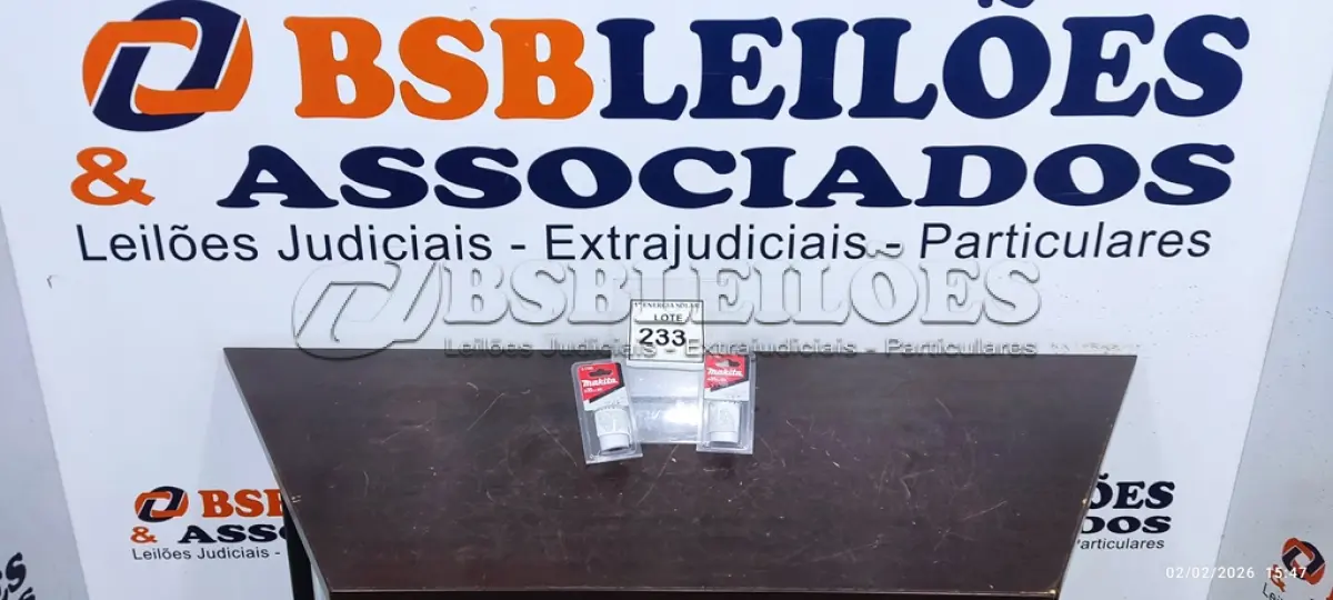 LOTE 233 - 02 SERRAS COPO 35MM. (NO ESTADO) ATENÇÃO! FAZER A VISITAÇÃO ANTES DE ARREMATAR, NÃO SABEMOS SE FUNCIONA, LEILÃO NÃO TEM GARANTIA E NEM DEVOLUÇÃO, SUJEITO A POSSÍVEIS AVARIAS VISÍVEIS/OCULTAS E/OU AUSÊNCIA DE COMPONENTES.