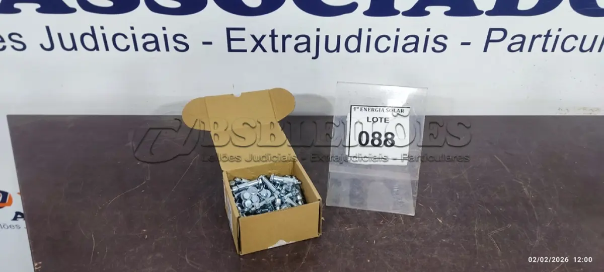 LOTE 088 - 01 CAIXA COM CHUMBADORES DE AÇO ZINCADOS COM PARAFUSO. (PARA BOLTS) (NO ESTADO) ATENÇÃO! FAZER A VISITAÇÃO ANTES DE ARREMATAR, NÃO SABEMOS SE FUNCIONA, LEILÃO NÃO TEM GARANTIA E NEM DEVOLUÇÃO, SUJEITO A POSSÍVEIS AVARIAS VISÍVEIS/OCULTAS E/OU AUSÊNCIA DE COMPONENTES.