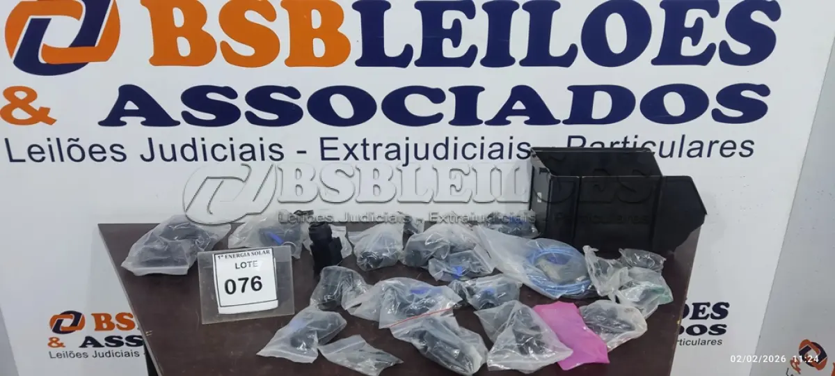 LOTE 076 - 01 LOTE COM CONECTORES SOLAR FOTOVOLTAICO. (NO ESTADO) ATENÇÃO! FAZER A VISITAÇÃO ANTES DE ARREMATAR, NÃO SABEMOS SE FUNCIONA, LEILÃO NÃO TEM GARANTIA E NEM DEVOLUÇÃO, SUJEITO A POSSÍVEIS AVARIAS VISÍVEIS/OCULTAS E/OU AUSÊNCIA DE COMPONENTES.