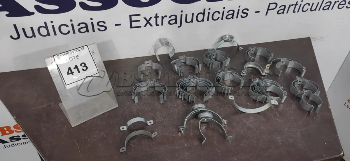LOTE 413 - 01 LOTE COM ABRAÇADEIRAS COPO DIVERSAS. (NO ESTADO) ATENÇÃO! FAZER A VISITAÇÃO ANTES DE ARREMATAR, NÃO SABEMOS SE FUNCIONA, LEILÃO NÃO TEM GARANTIA E NEM DEVOLUÇÃO, SUJEITO A POSSÍVEIS AVARIAS VISÍVEIS/OCULTAS E/OU 