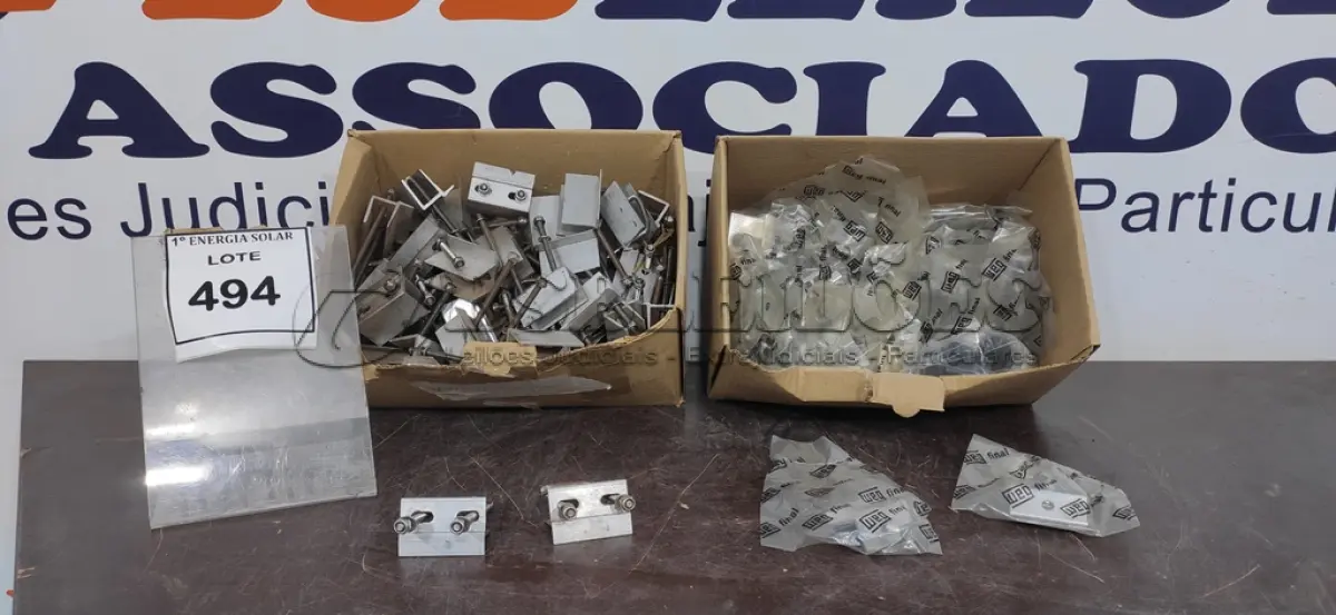 LOTE 494 - 01 LOTE COM KIT DE GRAMPO TERMINAL UNIVERSAL 30/35MM E GRAMPO TERMINAIS FINAIS. (NO ESTADO) ATENÇÃO! FAZER A VISITAÇÃO ANTES DE ARREMATAR, NÃO SABEMOS SE FUNCIONA, LEILÃO NÃO TEM GARANTIA E NEM DEVOLUÇÃO, SUJEITO A POSSÍVEIS AVARIAS VISÍVEIS/OCULTAS