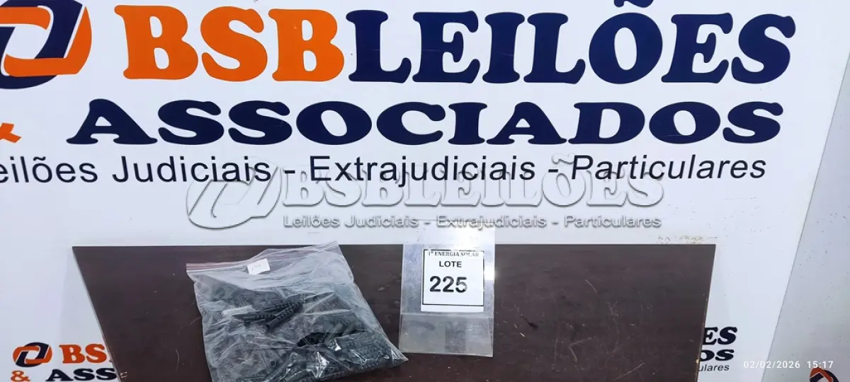 LOTE 225 - 01 SACO COM BUCHAS DE N* 10. (NO ESTADO) ATENÇÃO! FAZER A VISITAÇÃO ANTES DE ARREMATAR, NÃO SABEMOS SE FUNCIONA, LEILÃO NÃO TEM GARANTIA E NEM DEVOLUÇÃO, SUJEITO A POSSÍVEIS AVARIAS VISÍVEIS/OCULTAS E/OU AUSÊNCIA DE COMPONENTES.