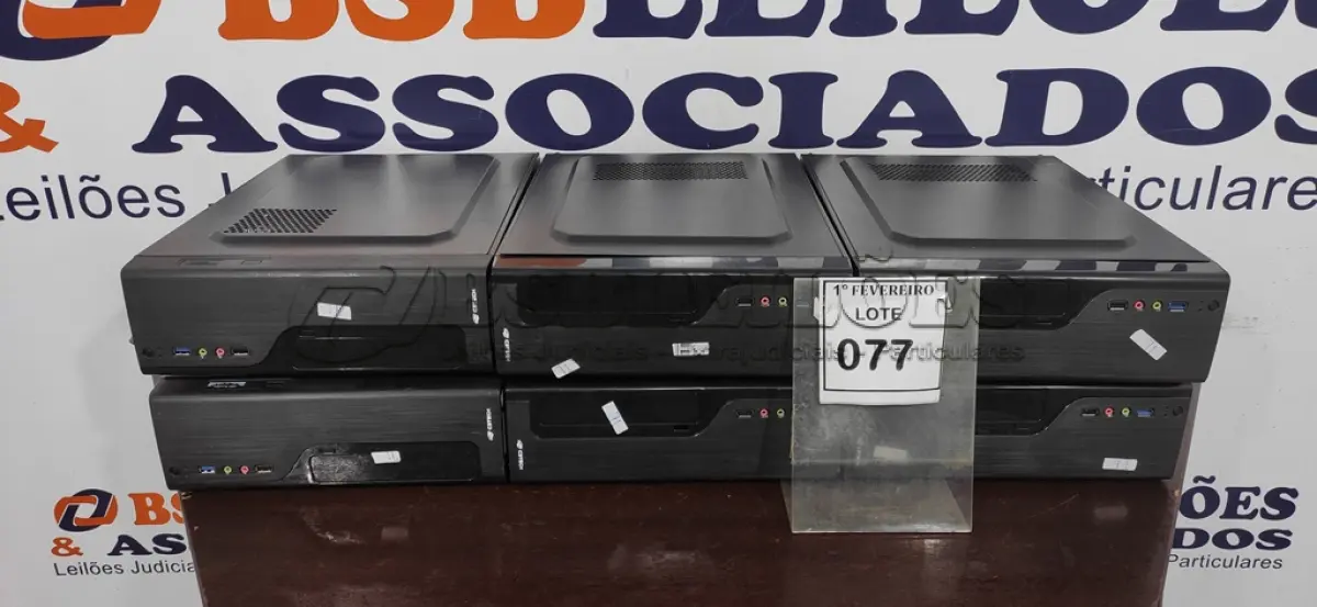 LOTE 077 - 06 GABINETES VAZIOS. (NO ESTADO) ATENÇÃO! FAZER A VISITAÇÃO ANTES DE ARREMATAR, NÃO SABEMOS SE FUNCIONA, LEILÃO NÃO TEM GARANTIA E NEM DEVOLUÇÃO, SUJEITO A POSSÍVEIS AVARIAS VISÍVEIS/OCULTAS E/OU AUSÊNCIA DE COMPONENTES.