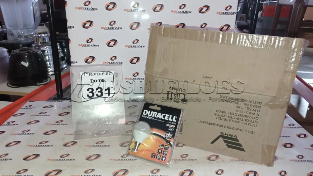 LOTE 331 - 01 LOTE COM 20 LÂMPADAS LED MINI GLOBO 25W FOSCO LUZ BRANCA MARCA DURACELL. (NO ESTADO) ATENÇÃO! FAZER A VISITAÇÃO ANTES DE ARREMATAR, NÃO SABEMOS SE FUNCIONA, LEILÃO NÃO TEM GARANTIA E NEM DEVOLUÇÃO, SUJEITO A POSSÍVEIS AVARIAS VISÍVEIS/OCULTAS E/OU AUSÊNCIA DE COMPONENTES.