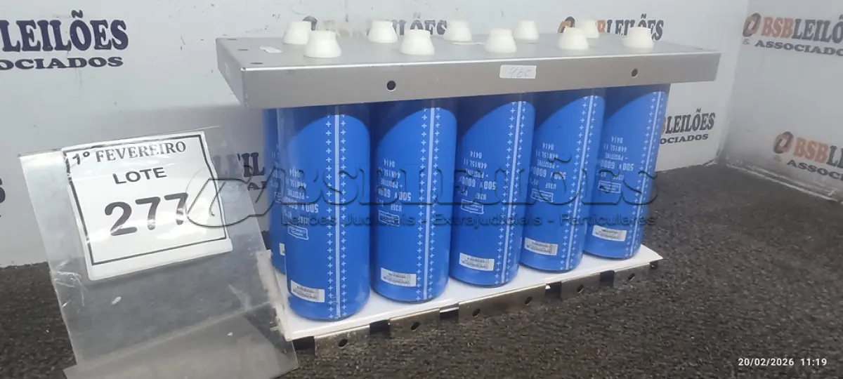LOTE 277 - 10 CAPACITORES 6.000UF. (NO ESTADO) ATENÇÃO! FAZER A VISITAÇÃO ANTES DE ARREMATAR, NÃO SABEMOS SE FUNCIONA, LEILÃO NÃO TEM GARANTIA E NEM DEVOLUÇÃO, SUJEITO A POSSÍVEIS AVARIAS VISÍVEIS/OCULTAS E/OU AUSÊNCIA DE COMPONENTES.