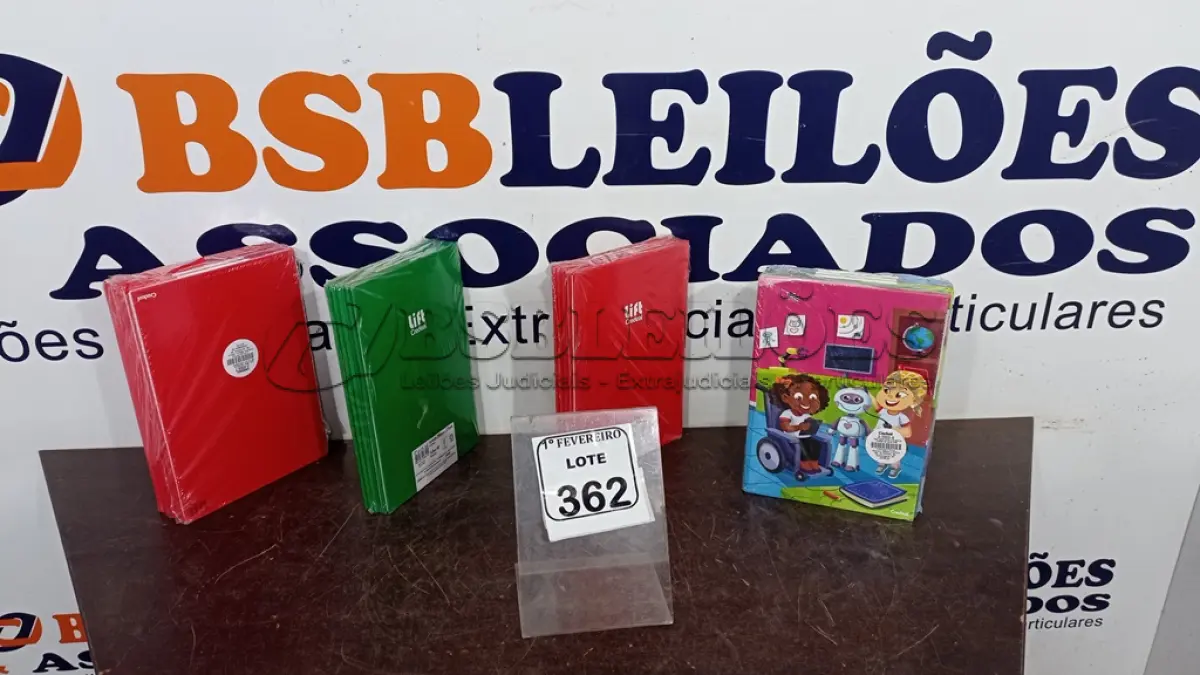 LOTE 362 - 01 LOTE VÁRIOS CADERNOS ESCOLARES. (NO ESTADO) ATENÇÃO! FAZER A VISITAÇÃO ANTES DE ARREMATAR, NÃO SABEMOS SE FUNCIONA, LEILÃO NÃO TEM GARANTIA E NEM DEVOLUÇÃO, SUJEITO A POSSÍVEIS AVARIAS VISÍVEIS/OCULTAS E/OU AUSÊNCIA DE COMPONENTES.