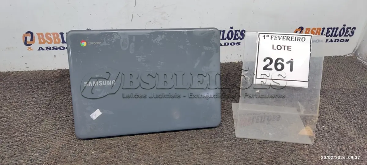 LOTE 261 - 01 NOTEBOOK 16GB MEMÓRIA 2GB LINHA CONNECT MARCA SAMSUNG SEM FONTE. (NO ESTADO) ATENÇÃO! TELA DE 11.6’’ FAZER A VISITAÇÃO ANTES DE ARREMATAR, NÃO SABEMOS SE FUNCIONA, LEILÃO NÃO TEM GARANTIA E NEM DEVOLUÇÃO, SUJEITO A POSSÍVEIS AVARIAS VISÍVEIS/OCULTAS E/OU AUSÊNCIA DE COMPONENTES.
