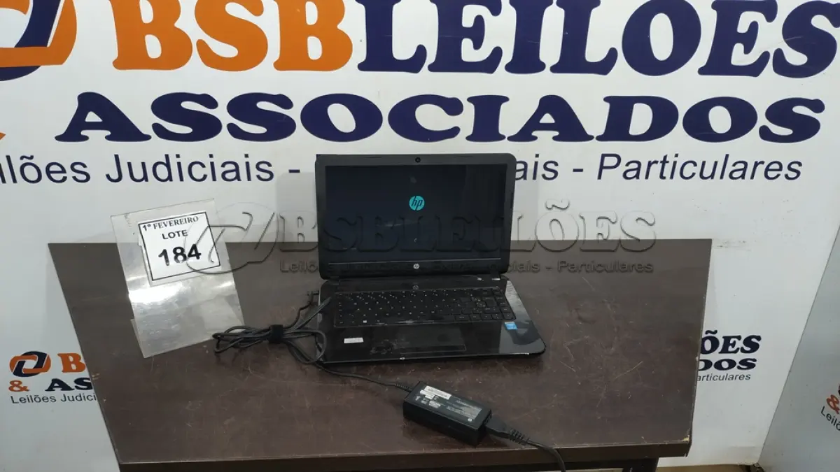 LOTE 184 - 01 NOTEBOOK MARCA HP COM FONTE. (NO ESTADO) ATENÇÃO! FAZER A VISITAÇÃO ANTES DE ARREMATAR, NÃO SABEMOS SE FUNCIONA, LEILÃO NÃO TEM GARANTIA E NEM DEVOLUÇÃO, SUJEITO A POSSÍVEIS AVARIAS VISÍVEIS/OCULTAS E/OU AUSÊNCIA DE COMPONENTES.
