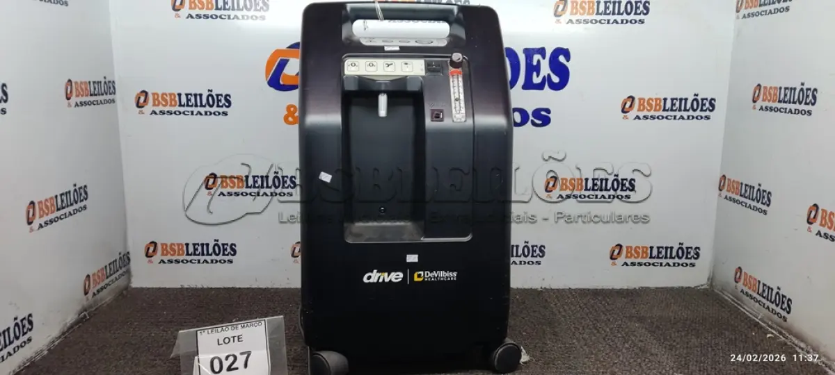 LOTE 027 - 01 CONCENTRADOR DE OXIGÊNIO MODELO 525PS MARCA DRIVE DEVILBISS HEALTHCARE. (NO ESTADO) ATENÇÃO! FAZER A VISITAÇÃO ANTES DE ARREMATAR, NÃO SABEMOS SE FUNCIONA, LEILÃO NÃO TEM GARANTIA E NEM DEVOLUÇÃO, SUJEITO A POSSÍVEIS AVARIAS VISÍVEIS/OCULTAS E/OU AUSÊNCIA DE COMPONENTES.