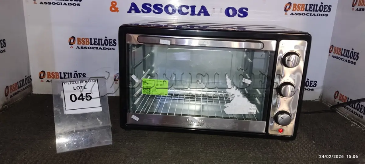 LOTE 045 - 01 FORNO ELÉTRICO MODELO GRAND FAMILY II 52L MARCA 220V MONDIAL. (NO ESTADO) ATENÇÃO! FAZER A VISITAÇÃO ANTES DE ARREMATAR, NÃO SABEMOS SE FUNCIONA, LEILÃO NÃO TEM GARANTIA E NEM DEVOLUÇÃO, SUJEITO A POSSÍVEIS AVARIAS VISÍVEIS/OCULTAS E/OU AUSÊNCIA DE COMPONENTES.