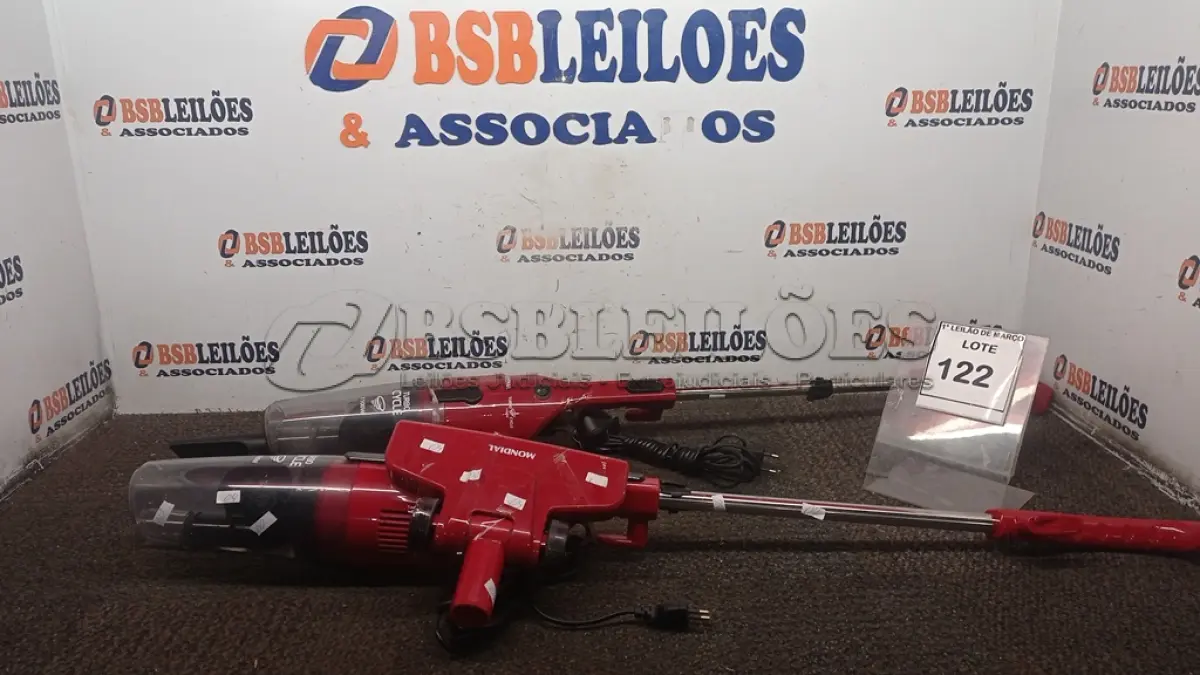LOTE 122 - 02 ASPIRADORES DE PÓ 220V MARCA MONDIAL. (NO ESTADO) ATENÇÃO! FAZER A VISITAÇÃO ANTES DE ARREMATAR, NÃO SABEMOS SE FUNCIONA, LEILÃO NÃO TEM GARANTIA E NEM DEVOLUÇÃO, SUJEITO A POSSÍVEIS AVARIAS VISÍVEIS/OCULTAS E/OU AUSÊNCIA DE COMPONENTES.