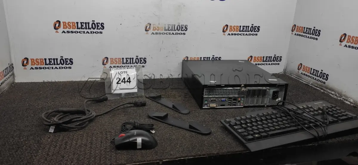 LOTE 244 - 01 CPU INFORWAY 4GB HD 500, 01 MOUSE, 01 TECLADO, 01BASE DE CPU, 01 CABO DE FORÇA. (NO ESTADO) ATENÇÃO! FAZER A VISITAÇÃO ANTES DE ARREMATAR, NÃO SABEMOS SE FUNCIONA. LEILÃO NÃO TEM GARANTIA E NEM DEVOLUÇÃO, SUJEITO A POSSÍVEIS AVARIAS VISÍVEIS/OCULTAS E/OU AUSÊNCIA DE COMPONENTES.