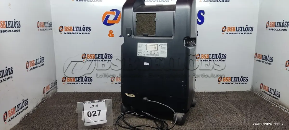 LOTE 027 - 01 CONCENTRADOR DE OXIGÊNIO MODELO 525PS MARCA DRIVE DEVILBISS HEALTHCARE. (NO ESTADO) ATENÇÃO! FAZER A VISITAÇÃO ANTES DE ARREMATAR, NÃO SABEMOS SE FUNCIONA, LEILÃO NÃO TEM GARANTIA E NEM DEVOLUÇÃO, SUJEITO A POSSÍVEIS AVARIAS VISÍVEIS/OCULTAS E/OU AUSÊNCIA DE COMPONENTES.