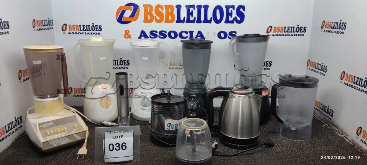 LOTE 036 - 01 CHALEIRA ELÉTRICA 220V, 01 BASE DE LIQUIDIFICADOR INDUSTRIAL, 01 TRITURADOR DE ALIMENTOS E 05 LIQUIDIFICADORES DE MARCAS E MODELOS DIVERSOS. (NO ESTADO) ATENÇÃO! FAZER A VISITAÇÃO ANTES DE ARREMATAR, NÃO SABEMOS SE FUNCIONA, LEILÃO NÃO TEM GARANTIA E NEM DEVOLUÇÃO, SUJEITO A POSSÍVEIS AVARIAS VISÍVEIS/OCULTAS E/OU AUSÊNCIA DE COMPONENTES.