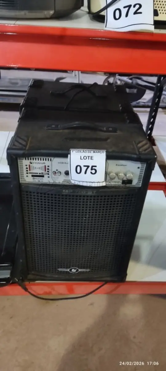 LOTE 075 - 02 CAIXAS DE SOM AMPLIFICADORAS MARCA FRAHM COM AVARIAS. (NO ESTADO) ATENÇÃO! FAZER A VISITAÇÃO ANTES DE ARREMATAR, NÃO SABEMOS SE FUNCIONA, LEILÃO NÃO TEM GARANTIA E NEM DEVOLUÇÃO, SUJEITO A POSSÍVEIS AVARIAS VISÍVEIS/OCULTAS E/OU AUSÊNCIA DE COMPONENTES.