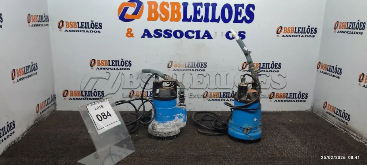 LOTE 084 - 02 BOMBAS D’AGUA. (NO ESTADO) ATENÇÃO! FAZER A VISITAÇÃO ANTES DE ARREMATAR, NÃO SABEMOS SE FUNCIONA, LEILÃO NÃO TEM GARANTIA E NEM DEVOLUÇÃO, SUJEITO A POSSÍVEIS AVARIAS VISÍVEIS/OCULTAS E/OU AUSÊNCIA DE COMPONENTES.