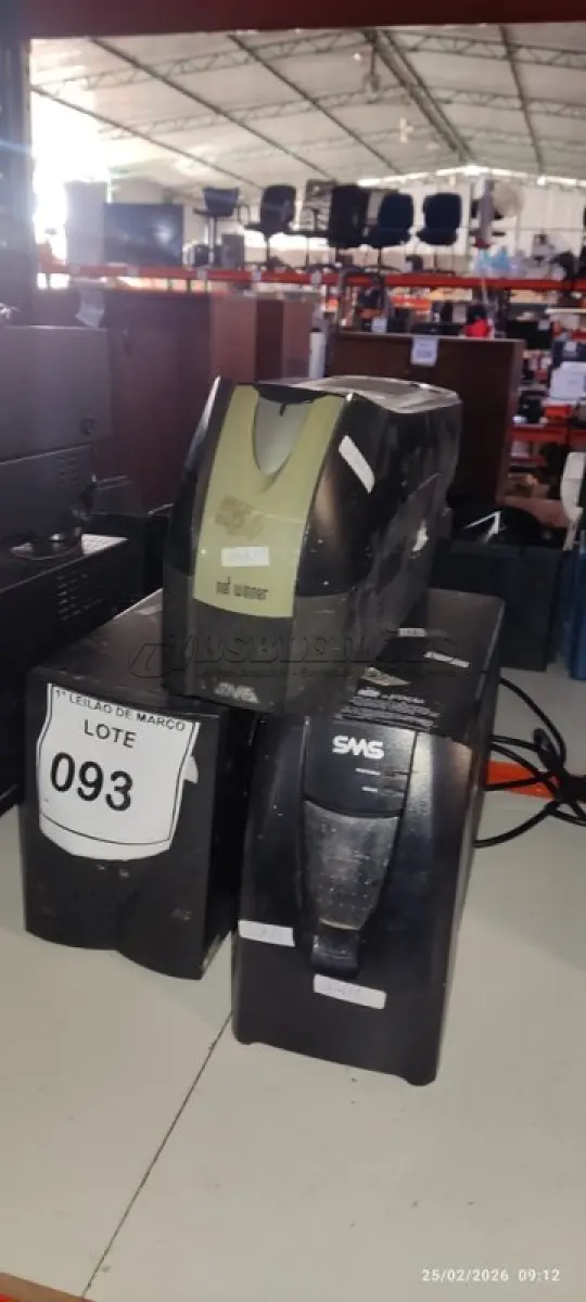 LOTE 093 - 03 NOBREAKS SENDO 02 DE 1.400VA E 01 DE 1.300VA. (NO ESTADO) ATENÇÃO! FAZER A VISITAÇÃO ANTES DE ARREMATAR, NÃO SABEMOS SE FUNCIONA, LEILÃO NÃO TEM GARANTIA E NEM DEVOLUÇÃO, SUJEITO A POSSÍVEIS AVARIAS VISÍVEIS/OCULTAS E/OU AUSÊNCIA DE COMPONENTES.