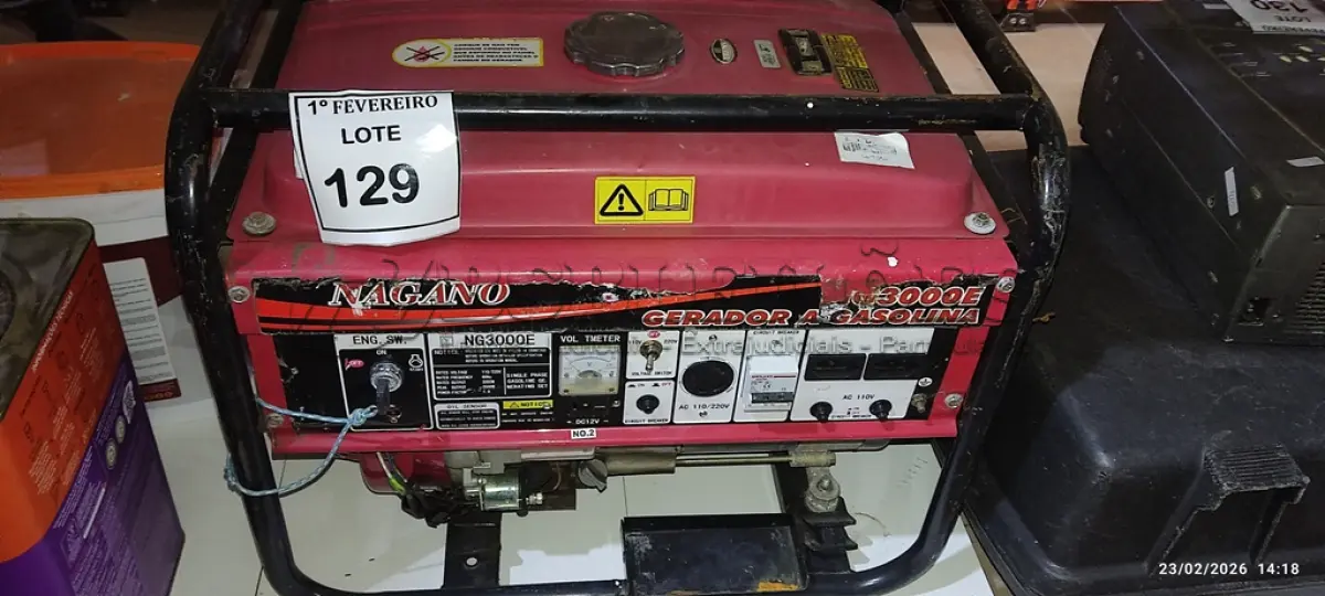 LOTE 129 - 01 GERADOR A GASOLINA DE 3.5 KVA MARCA NAGANO. (NO ESTADO) ATENÇÃO! FAZER A VISITAÇÃO ANTES DE ARREMATAR, NÃO SABEMOS SE FUNCIONA, LEILÃO NÃO TEM GARANTIA E NEM DEVOLUÇÃO, SUJEITO A POSSÍVEIS AVARIAS VISÍVEIS/OCULTAS E/OU AUSÊNCIA DE COMPONENTES.