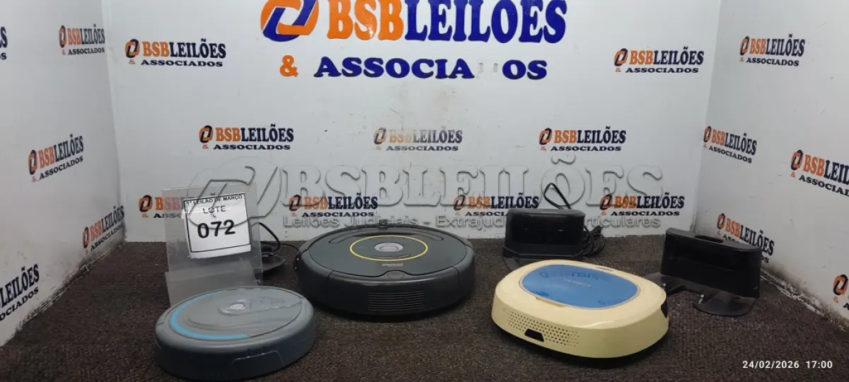 LOTE 072 - 03 ASPIRADORES ROBÔ DE MARCAS E MODELOS DIVERSOS. (NO ESTADO) ATENÇÃO! FAZER A VISITAÇÃO ANTES DE ARREMATAR, NÃO SABEMOS SE FUNCIONA, LEILÃO NÃO TEM GARANTIA E NEM DEVOLUÇÃO, SUJEITO A POSSÍVEIS AVARIAS VISÍVEIS/OCULTAS E/OU AUSÊNCIA DE COMPONENTES.
