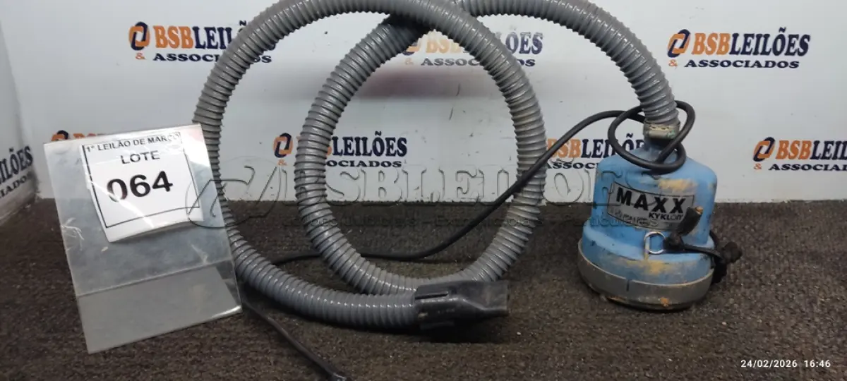 LOTE 064 - 01 BOMBA D’AGUA 220V MAXX KYKLON. (NO ESTADO) ATENÇÃO! FAZER A VISITAÇÃO ANTES DE ARREMATAR, NÃO SABEMOS SE FUNCIONA, LEILÃO NÃO TEM GARANTIA E NEM DEVOLUÇÃO, SUJEITO A POSSÍVEIS AVARIAS VISÍVEIS/OCULTAS E/OU AUSÊNCIA DE COMPONENTES.