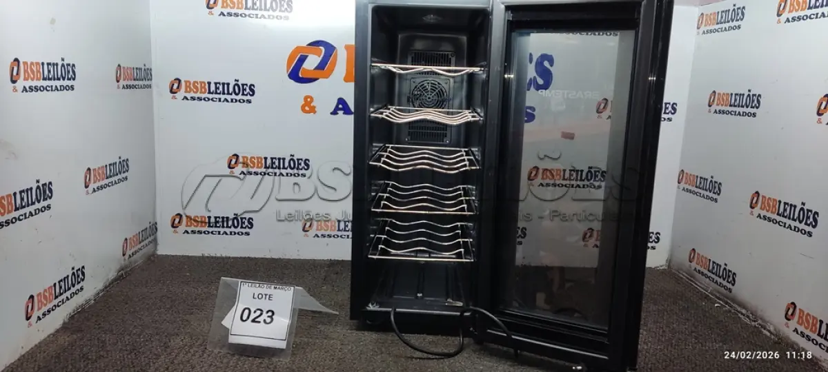 LOTE 023 - 01 ADEGA 127V MARCA BRASTEMP. (NO ESTADO) ATENÇÃO! FAZER A VISITAÇÃO ANTES DE ARREMATAR, NÃO SABEMOS SE FUNCIONA, LEILÃO NÃO TEM GARANTIA E NEM DEVOLUÇÃO, SUJEITO A POSSÍVEIS AVARIAS VISÍVEIS/OCULTAS E/OU AUSÊNCIA DE COMPONENTES.