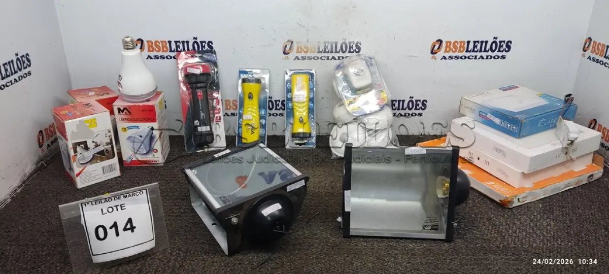 LOTE 014 - 03 LANTERNAS, 03 LÂMPADAS, 02 LUMINÁRIAS, 04 LUMINÁRIAS LED E VÁRIOS DETECTORES DE PRESENÇA MARCAS E MODELOS DIVERSOS. (NO ESTADO) ATENÇÃO! FAZER A VISITAÇÃO ANTES DE ARREMATAR, NÃO SABEMOS SE FUNCIONA, LEILÃO NÃO TEM GARANTIA E NEM DEVOLUÇÃO, SUJEITO A POSSÍVEIS AVARIAS VISÍVEIS/OCULTAS E/OU AUSÊNCIA DE COMPONENTES.