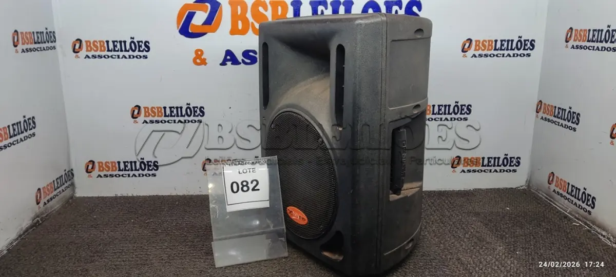 LOTE 082 - 01 CAIXA DE SOM AMPLIFICADA. (NO ESTADO) ATENÇÃO! FAZER A VISITAÇÃO ANTES DE ARREMATAR, NÃO SABEMOS SE FUNCIONA, LEILÃO NÃO TEM GARANTIA E NEM DEVOLUÇÃO, SUJEITO A POSSÍVEIS AVARIAS VISÍVEIS/OCULTAS E/OU AUSÊNCIA DE COMPONENTES.