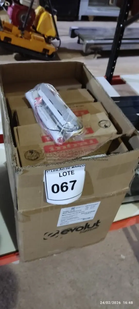 LOTE 067 - 01 CAIXA COM GRANDE QUANTIDADE DE INVERSOR DE EMERGÊNCIA 220V/60HZ MARCA INTRAL. (NO ESTADO) ATENÇÃO! FAZER A VISITAÇÃO ANTES DE ARREMATAR, NÃO SABEMOS SE FUNCIONA, LEILÃO NÃO TEM GARANTIA E NEM DEVOLUÇÃO, SUJEITO A POSSÍVEIS AVARIAS VISÍVEIS/OCULTAS E/OU AUSÊNCIA DE COMPONENTES.
