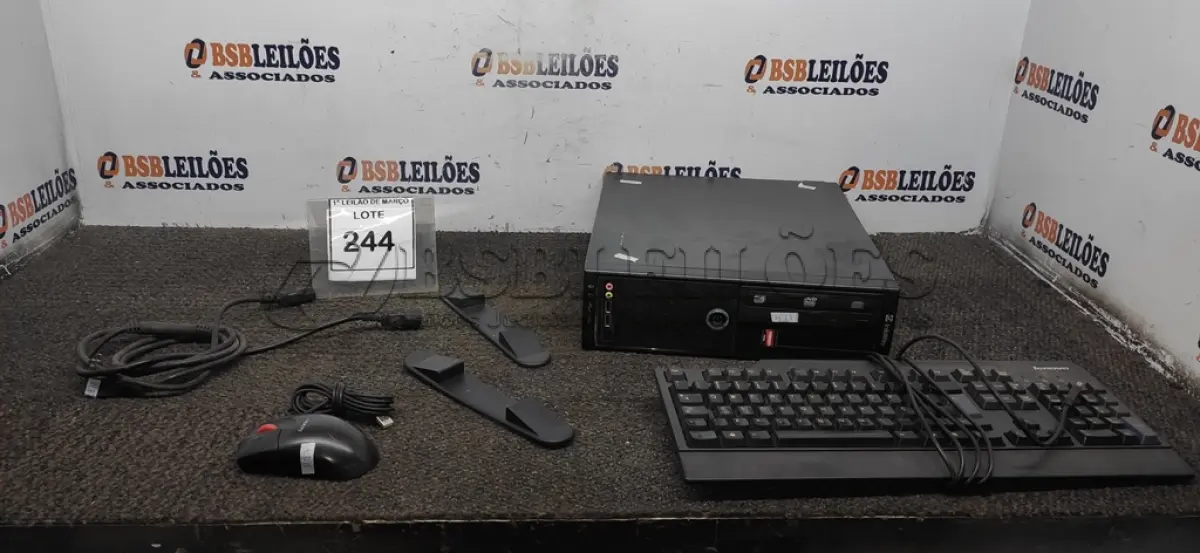 LOTE 244 - 01 CPU INFORWAY 4GB HD 500, 01 MOUSE, 01 TECLADO, 01BASE DE CPU, 01 CABO DE FORÇA. (NO ESTADO) ATENÇÃO! FAZER A VISITAÇÃO ANTES DE ARREMATAR, NÃO SABEMOS SE FUNCIONA. LEILÃO NÃO TEM GARANTIA E NEM DEVOLUÇÃO, SUJEITO A POSSÍVEIS AVARIAS VISÍVEIS/OCULTAS E/OU AUSÊNCIA DE COMPONENTES.