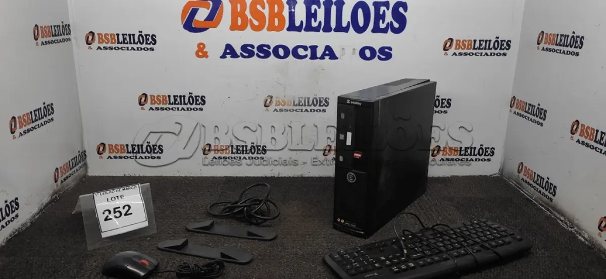 LOTE 252 - 01 CPU INFORWAY 4GB HD 500, 01 MOUSE, 01 TECLADO, 01BASE DE CPU, 01 CABO DE FORÇA. (NO ESTADO) ATENÇÃO! FAZER A VISITAÇÃO ANTES DE ARREMATAR, NÃO SABEMOS SE FUNCIONA. LEILÃO NÃO TEM GARANTIA E NEM DEVOLUÇÃO, SUJEITO A POSSÍVEIS AVARIAS VISÍVEIS/OCULTAS E/OU AUSÊNCIA DE COMPONENTES.