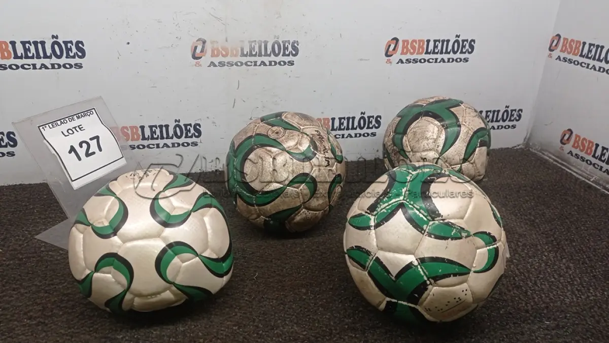 LOTE 127 - 04 BOLAS DE FUTSAL PRO COM GUIZOS. (NO ESTADO) ATENÇÃO! FAZER A VISITAÇÃO ANTES DE ARREMATAR, NÃO SABEMOS SE FUNCIONA, LEILÃO NÃO TEM GARANTIA E NEM DEVOLUÇÃO, SUJEITO A POSSÍVEIS AVARIAS VISÍVEIS/OCULTAS E/OU AUSÊNCIA DE COMPONENTES.