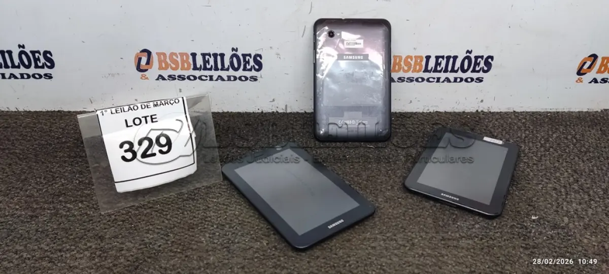LOTE 329 - 03 TABLETS MARCA SAMSUNG SEM CARREGADOR. (NO ESTADO) ATENÇÃO! FAZER A VISITAÇÃO ANTES DE ARREMATAR, NÃO SABEMOS SE FUNCIONA, LEILÃO NÃO TEM GARANTIA E NEM DEVOLUÇÃO, SUJEITO A POSSÍVEIS AVARIAS VISÍVEIS/OCULTAS E/OU AUSÊNCIA DE COMPONENTES.
