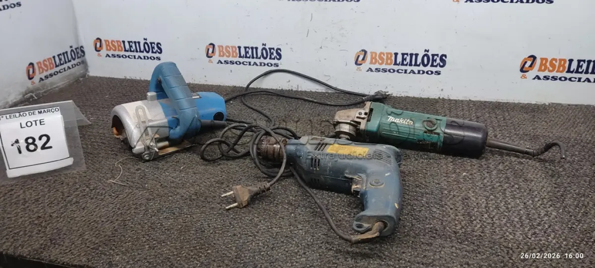 LOTE 182 - 01 PARAFUSADEIRA, 01 ESMERILHADEIRA E 01 SERRA MÁRMORE. (NO ESTADO) ATENÇÃO! FAZER A VISITAÇÃO ANTES DE ARREMATAR, NÃO SABEMOS SE FUNCIONA, LEILÃO NÃO TEM GARANTIA E NEM DEVOLUÇÃO, SUJEITO A POSSÍVEIS AVARIAS VISÍVEIS/OCULTAS E/OU AUSÊNCIA DE COMPONENTES.