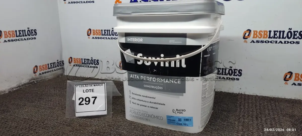 LOTE 297 - 01 BALDE DE TINTA ACRÍLICA INTERIOR DE 18L NA COR FOSCO BRANCO MARCA SUVINIL. (NO ESTADO) ATENÇÃO! FAZER A VISITAÇÃO ANTES DE ARREMATAR, NÃO SABEMOS SE FUNCIONA. LEILÃO NÃO TEM GARANTIA E NEM DEVOLUÇÃO, SUJEITO A POSSÍVEIS AVARIAS VISÍVEIS/OCULTAS E/OU AUSÊNCIA DE COMPONENTES.