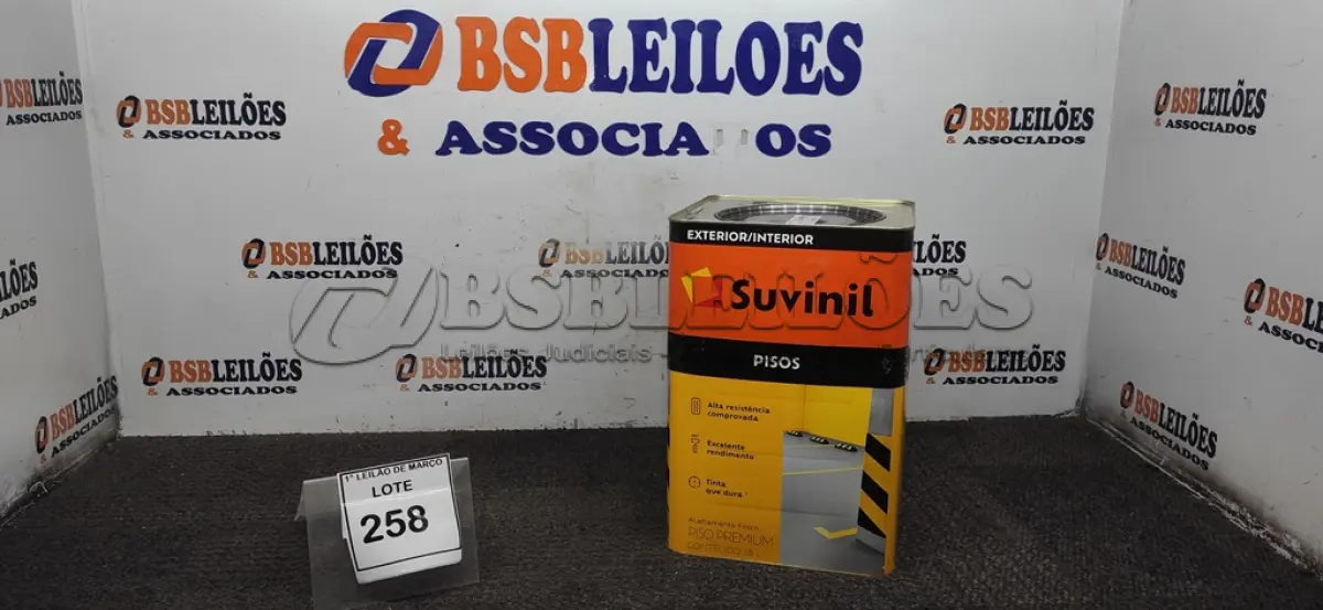 LOTE 258 - 01 LATA DE TINTA PISOS EXTERIOR/INTERIOR 18L NA COR FOSCO CINZA ESCURO MARCA SUVINIL. (NO ESTADO) ATENÇÃO! FAZER A VISITAÇÃO ANTES DE ARREMATAR, NÃO SABEMOS SE FUNCIONA, LEILÃO NÃO TEM GARANTIA E NEM DEVOLUÇÃO, SUJEITO A POSSÍVEIS AVARIAS VISÍVEIS/OCULTAS E/OU AUSÊNCIA DE COMPONENTES.