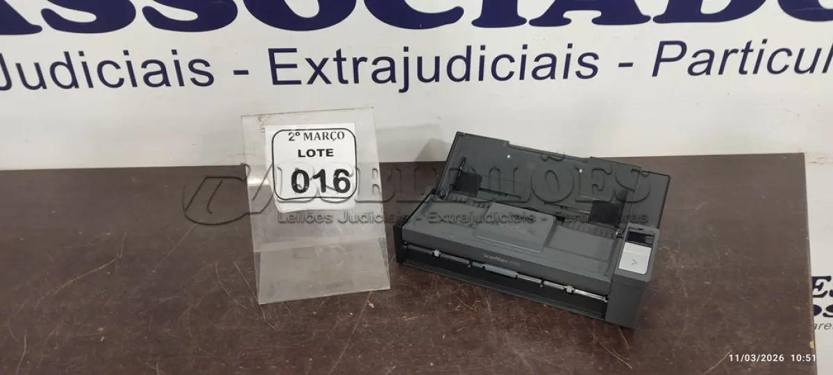 LOTE 016 - 01 SCANNER MODELO I940 MARCA KODAK SEM FONTE. (NO ESTADO) ATENÇÃO! FAZER A VISITAÇÃO ANTES DE ARREMATAR, NÃO SABEMOS SE FUNCIONA, LEILÃO NÃO TEM GARANTIA E NEM DEVOLUÇÃO, SUJEITO A POSSÍVEIS AVARIAS VISÍVEIS/OCULTAS E/OU AUSÊNCIA DE COMPONENTES.