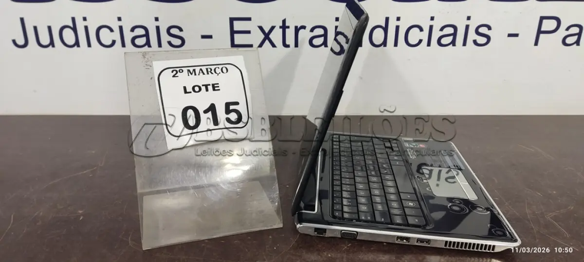 LOTE 015 - 01 NOTEBOOK MARCA HP SEM CARREGADOR. (NO ESTADO) ATENÇÃO! FAZER A VISITAÇÃO ANTES DE ARREMATAR, NÃO SABEMOS SE FUNCIONA, LEILÃO NÃO TEM GARANTIA E NEM DEVOLUÇÃO, SUJEITO A POSSÍVEIS AVARIAS VISÍVEIS/OCULTAS E/OU AUSÊNCIA DE COMPONENTES.