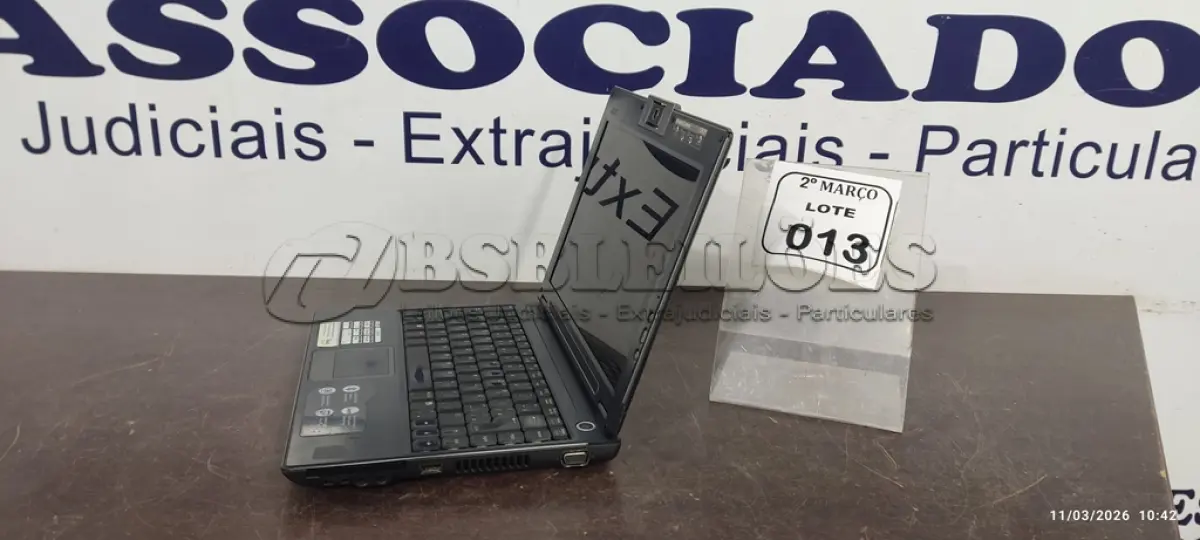 LOTE 013 - 01 TABLET MARCA ASUS SEM CARREGADOR. (NO ESTADO) ATENÇÃO! FAZER A VISITAÇÃO ANTES DE ARREMATAR, NÃO SABEMOS SE FUNCIONA, LEILÃO NÃO TEM GARANTIA E NEM DEVOLUÇÃO, SUJEITO A POSSÍVEIS AVARIAS VISÍVEIS/OCULTAS E/OU AUSÊNCIA DE COMPONENTES.