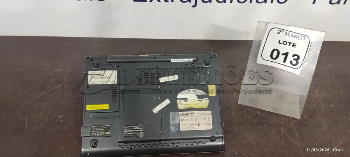 LOTE 013 - 01 TABLET MARCA ASUS SEM CARREGADOR. (NO ESTADO) ATENÇÃO! FAZER A VISITAÇÃO ANTES DE ARREMATAR, NÃO SABEMOS SE FUNCIONA, LEILÃO NÃO TEM GARANTIA E NEM DEVOLUÇÃO, SUJEITO A POSSÍVEIS AVARIAS VISÍVEIS/OCULTAS E/OU AUSÊNCIA DE COMPONENTES.